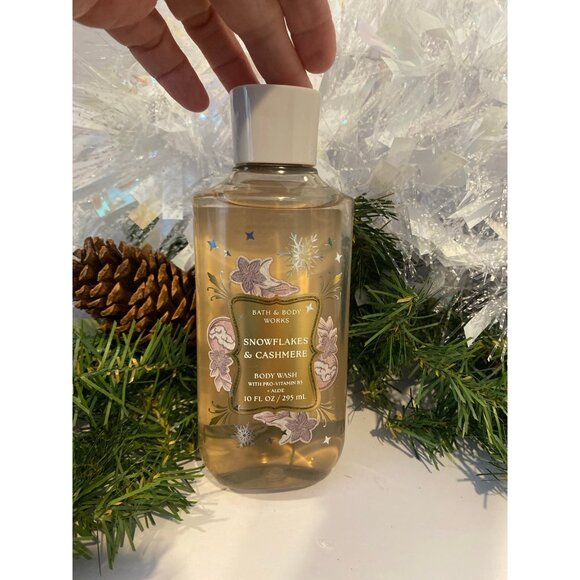 Bath & Body Works “Snowflakes & Cashmere” New 3 Pc Body Care Set - Picture 5 of 12
